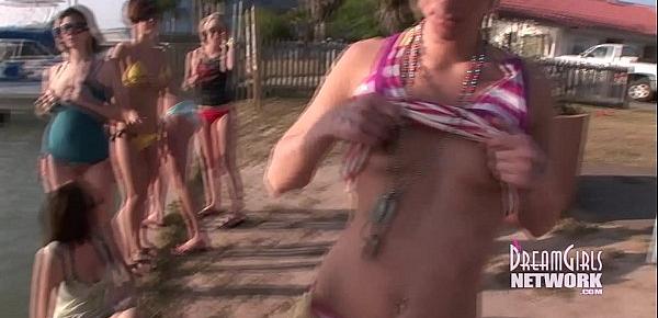  7 Spring Breakers Getting Naked In Public